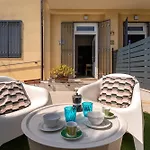 Gianna E Mimmo With Garden By Wonderful Italy