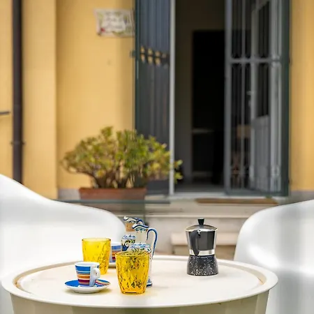 Gianna E Mimmo With Garden By Wonderful Italy *